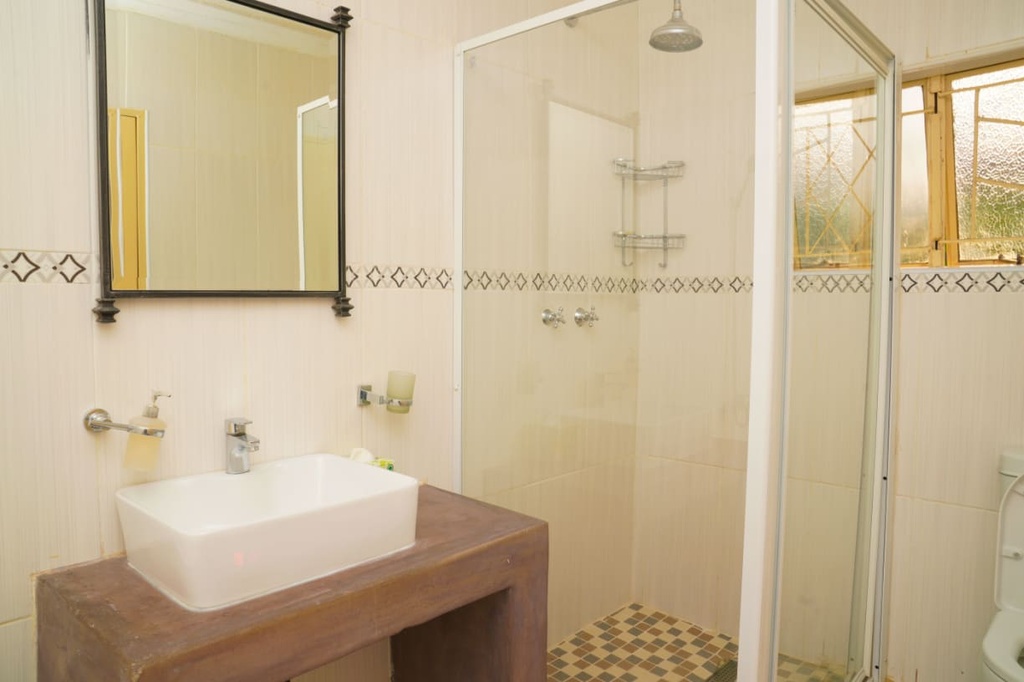 executive-family-room-6.jpg