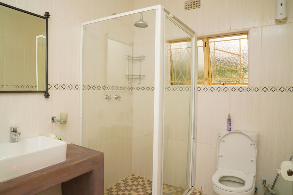 executive-family-room-7.jpg
