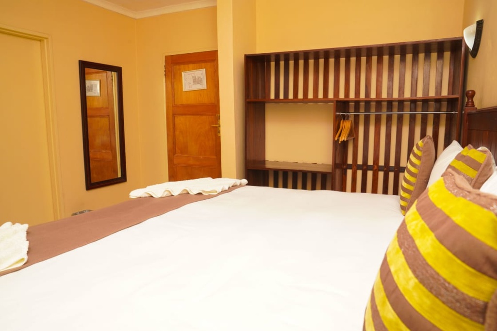 standard-room-6.jpg